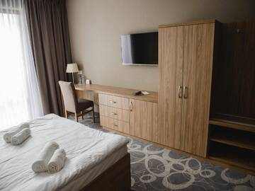 Фото номера Двухместный номер Делюкс с 1 кроватью и балконом Отель Hotel Rondo г. Wąbrzeźno 4